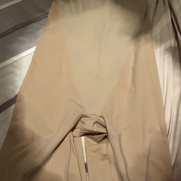 SPANX shape wear high waisted shorts in large, nude - Picture 1 of 6